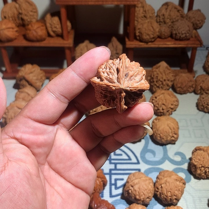 糖***妹文玩核桃把件四棱