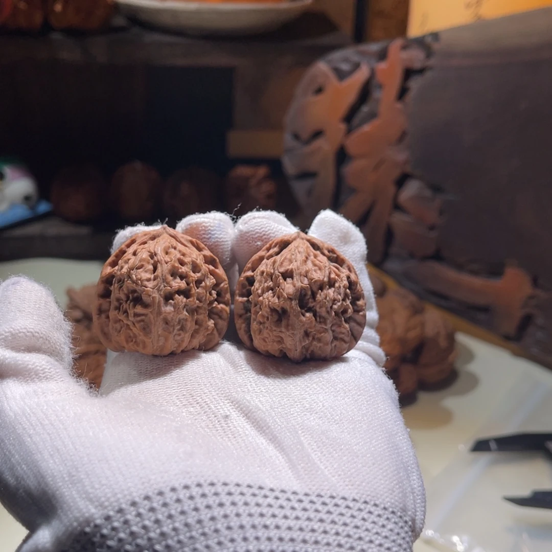 把件文玩核桃36三角陈果上手红