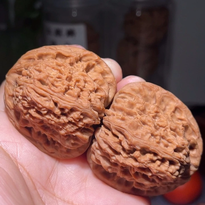 文玩核桃吊坠        44疆52克