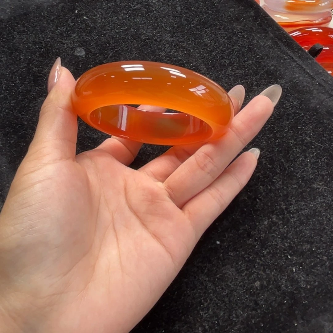 手镯玛瑙/玉髓未镶嵌