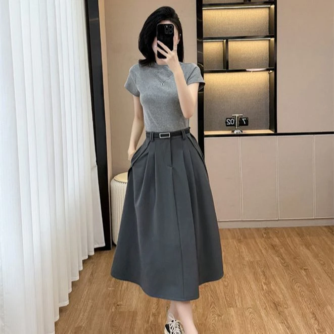 【店铺热销】纯色小高领短袖τ桖半身裙两件套女2025夏季新款修身