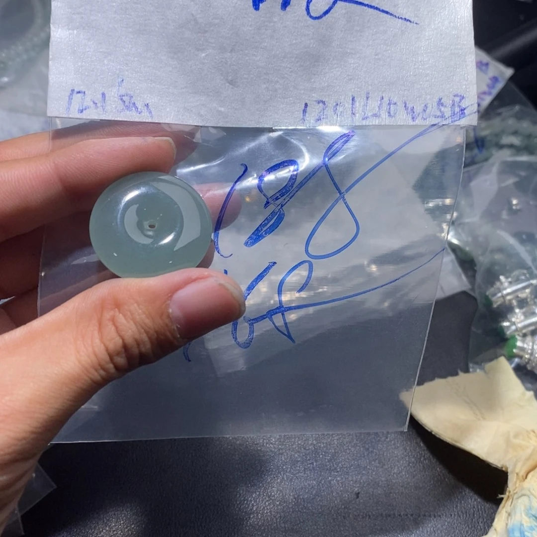 定制翡翠未镶嵌白*