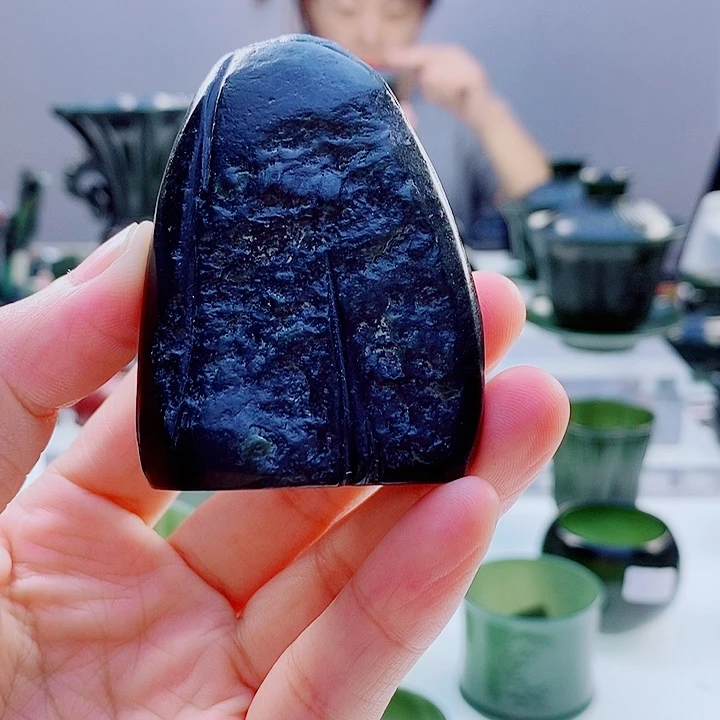 和田玉（青玉）未镶嵌把件