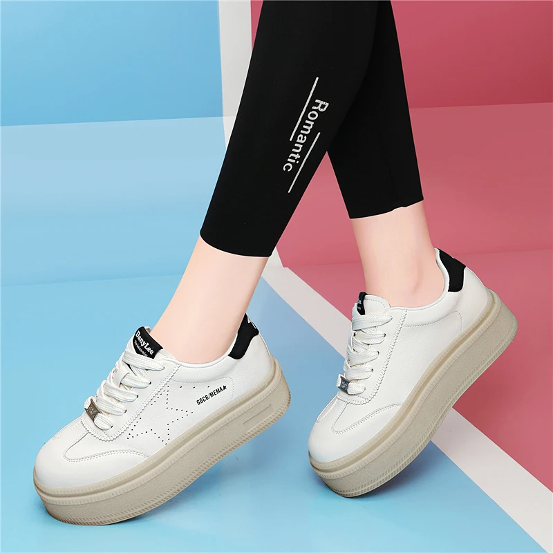 厚底小白鞋女鞋子2025新款春季时尚增高星星板鞋休闲运动鞋ins潮