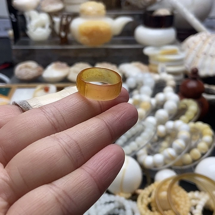 非金属贝壳黄色戒指