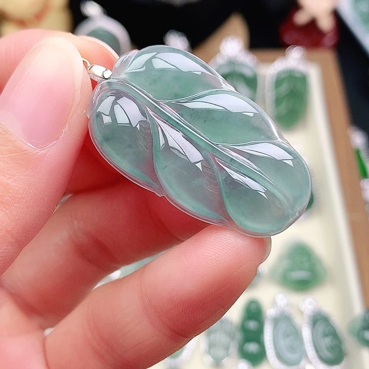 颈饰银S925镶嵌翡翠吊坠