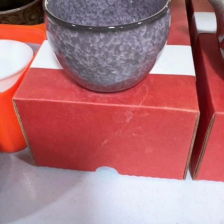 主人杯一个，瓷。。品茗瓷