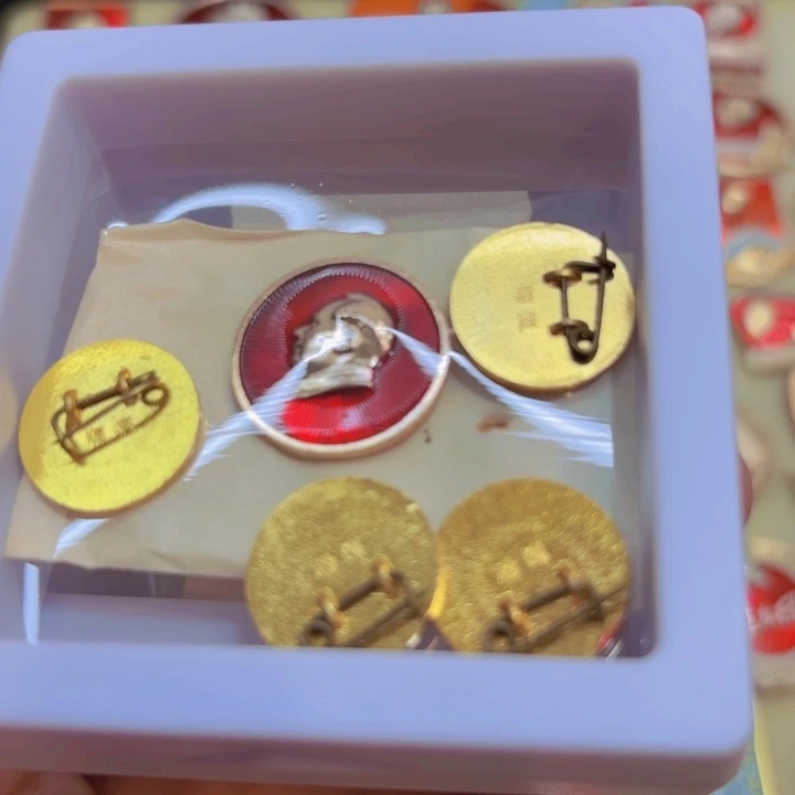 其他普通金属郭*一