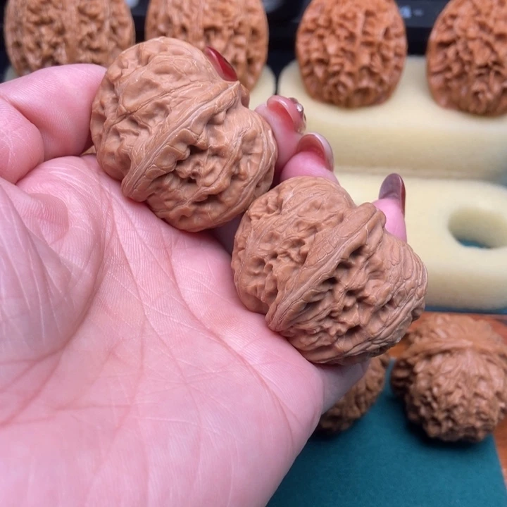 桃核吊坠平谷元宝全43尺白茶