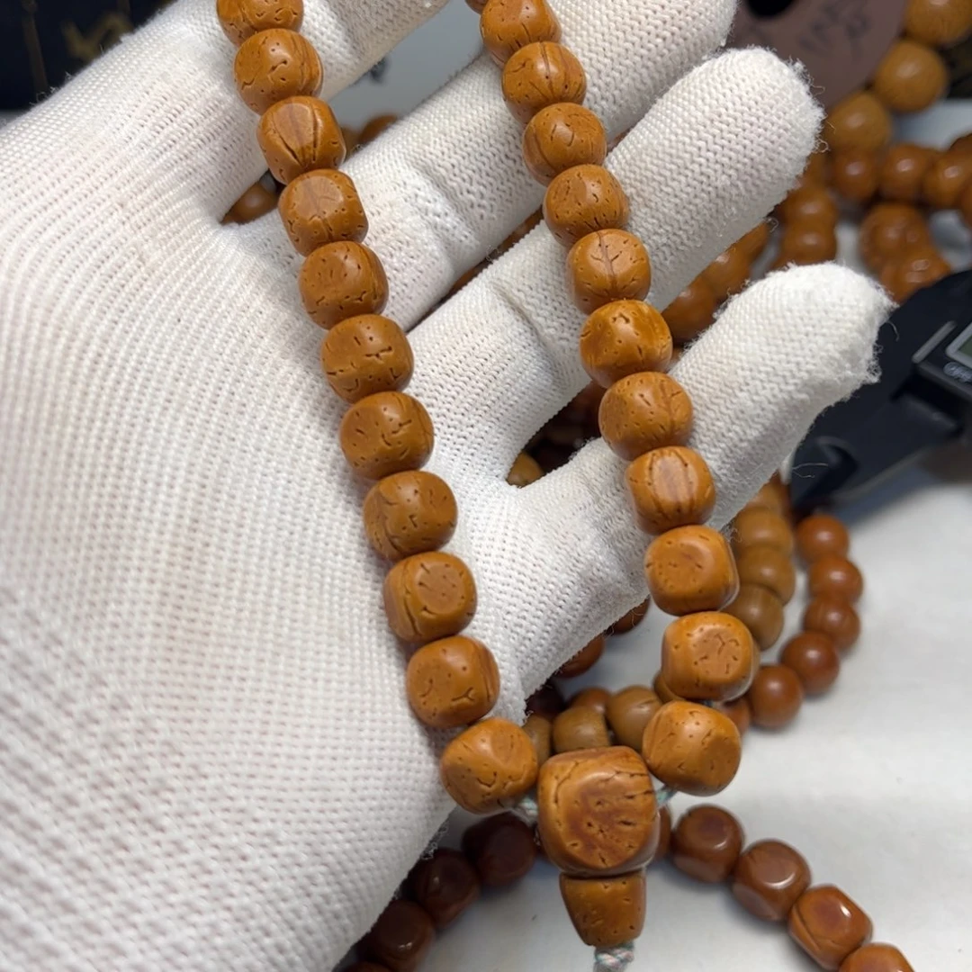 小***儿脑纹桃核尺寸8.8红皮