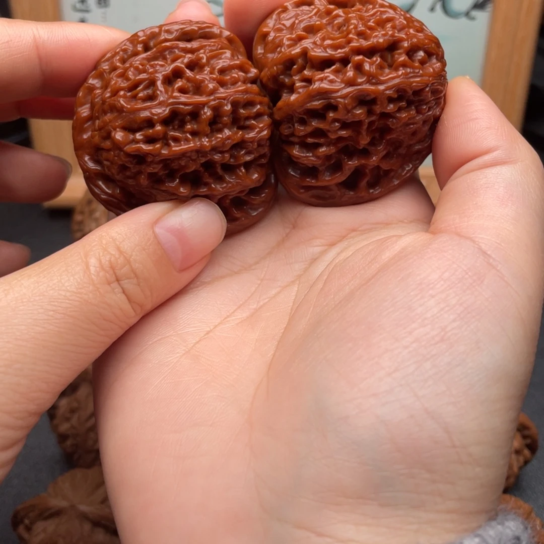 不***字把件文玩核桃45全品南疆