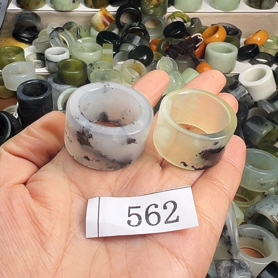 【闪购商品】未镶嵌蛇纹石玉戒指为****牢