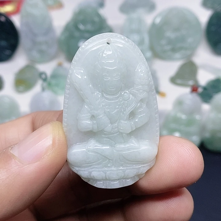 翡翠未镶嵌颈饰吊坠