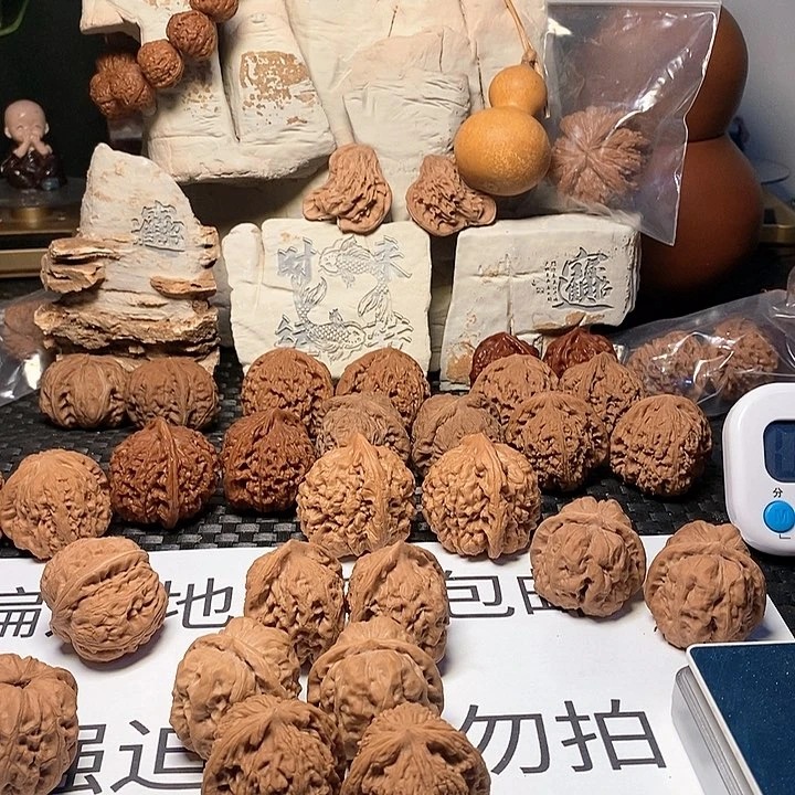 文玩核桃吊坠原****茄涞水