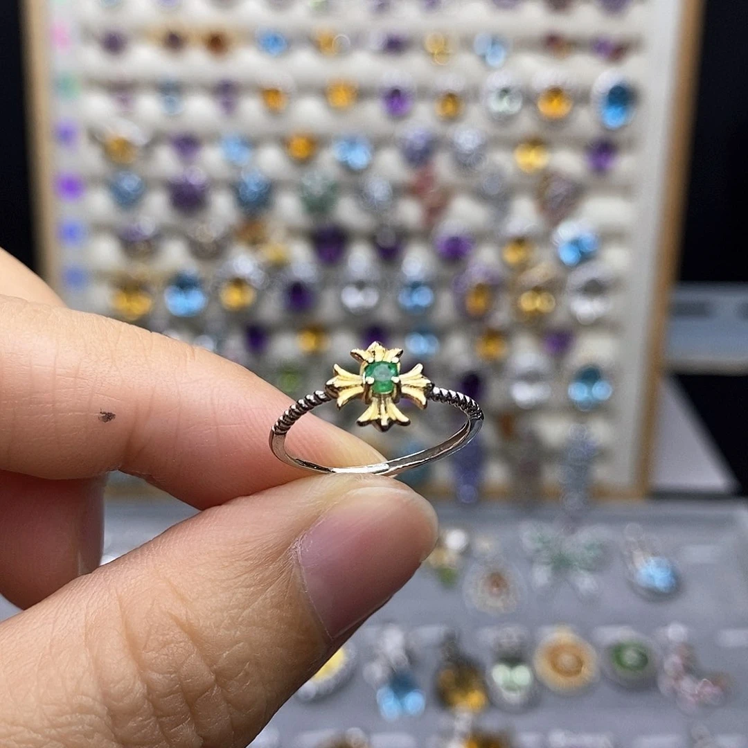 银S925镶嵌戒指水晶不含证书