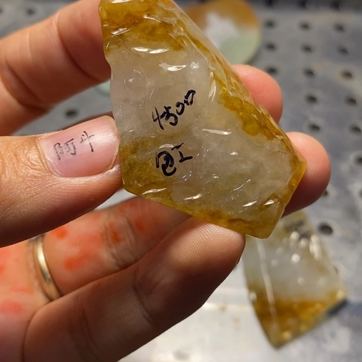 定制翡翠未镶嵌翡翠随形挂件定制