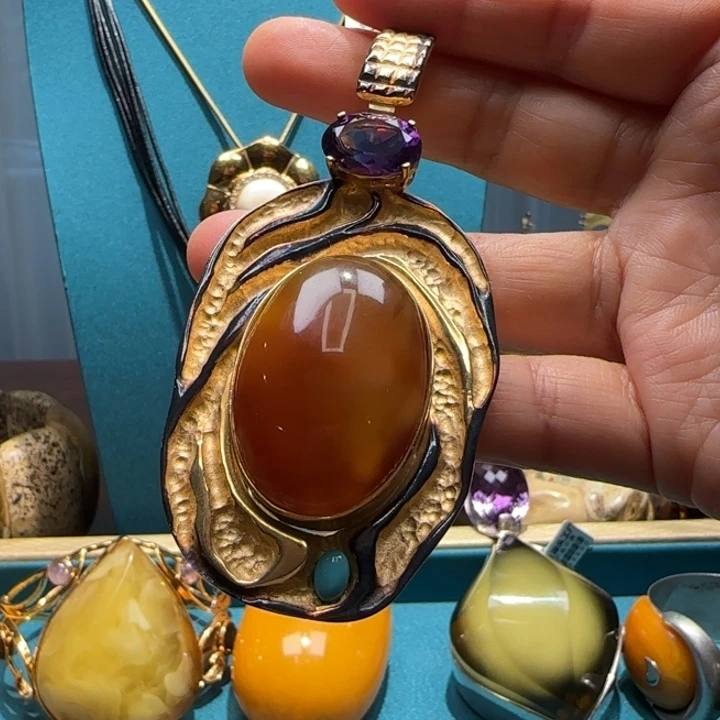 琥珀未镶嵌颈饰波兰设计款琥珀蜜蜡