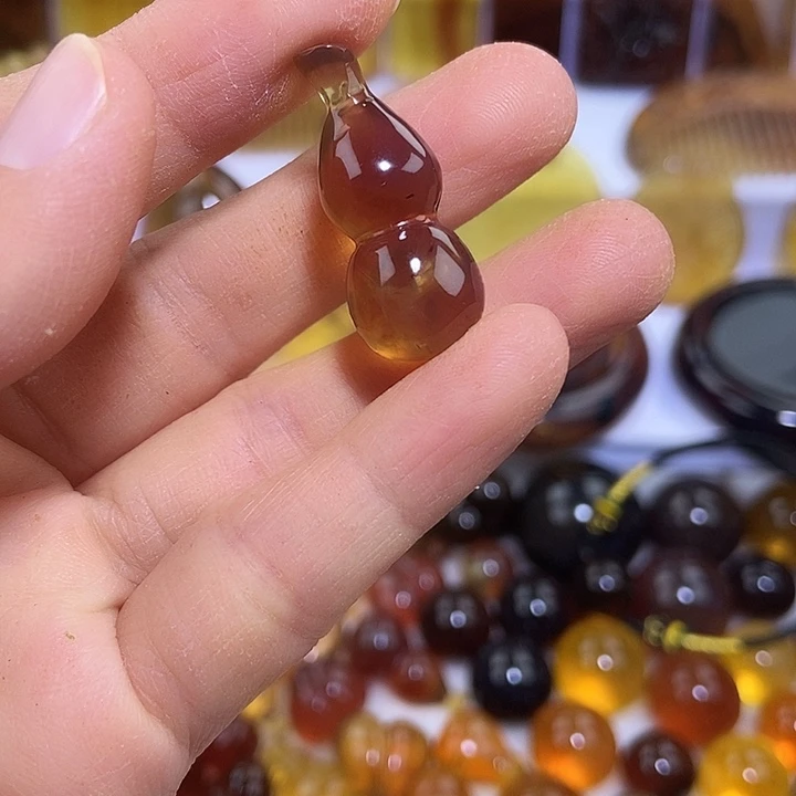 琥珀未镶嵌吊坠(不含链)天然缅甸琥珀金棕葫芦