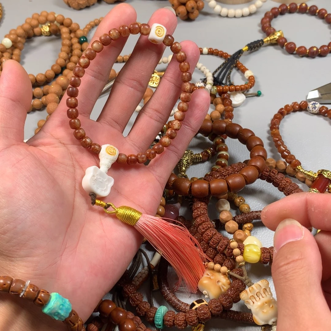 吊坠星月菩提。。。。。。。。。。