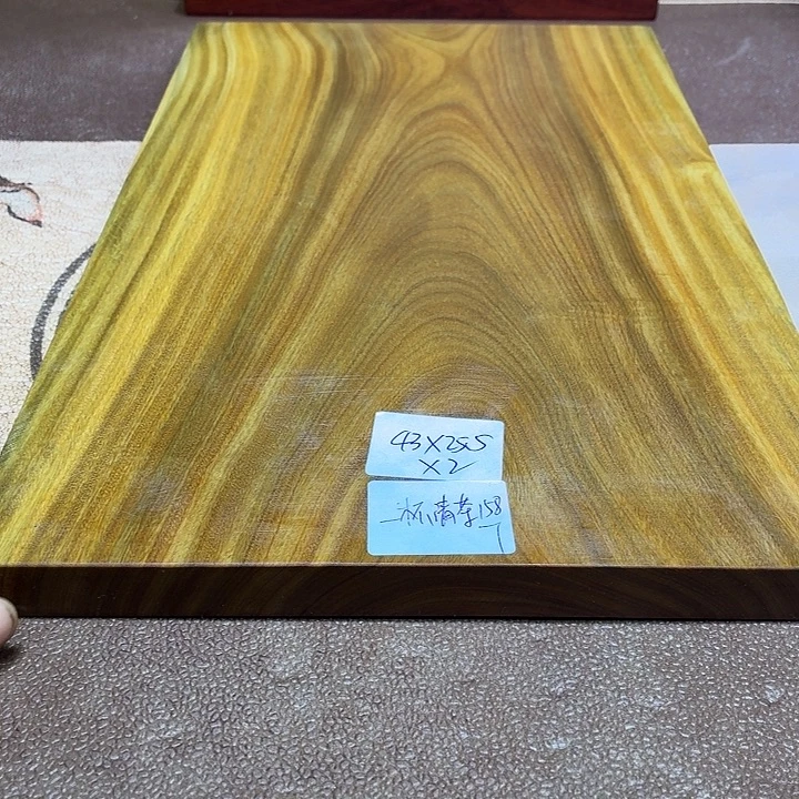 一***茶维腊木（绿檀）底座