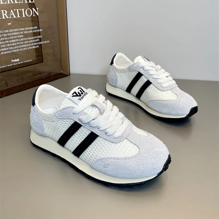 2025今年流行百搭鞋子女款爆款欧若风网面拼接T头德训鞋阿甘鞋潮