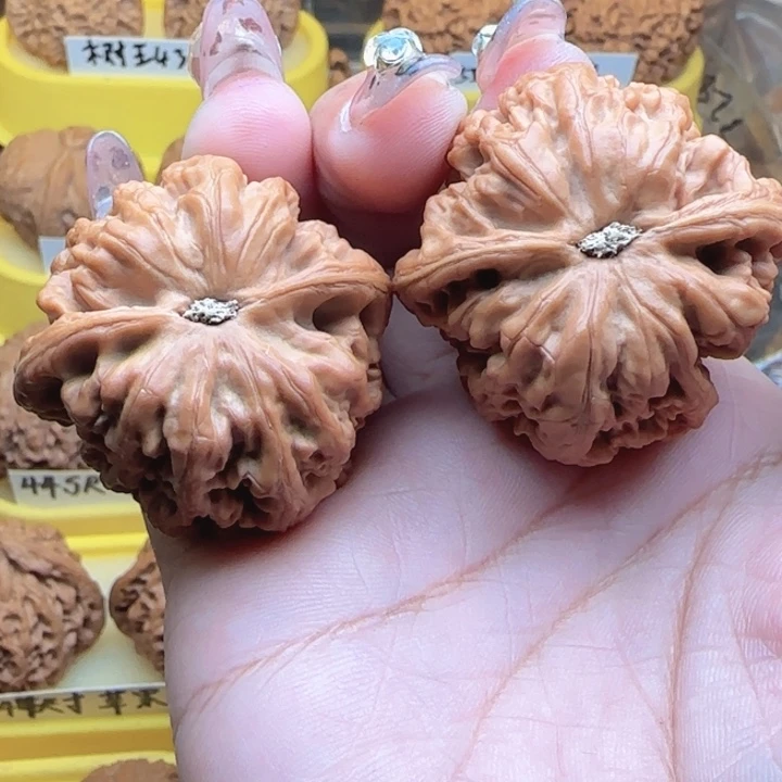 三***尺吊坠桃核文玩核桃大粗筋打