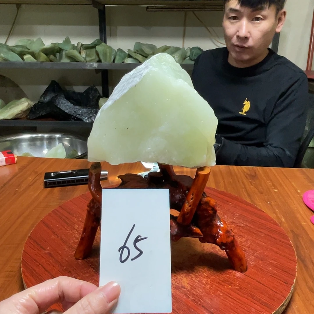 蛇纹石玉未镶嵌原石65