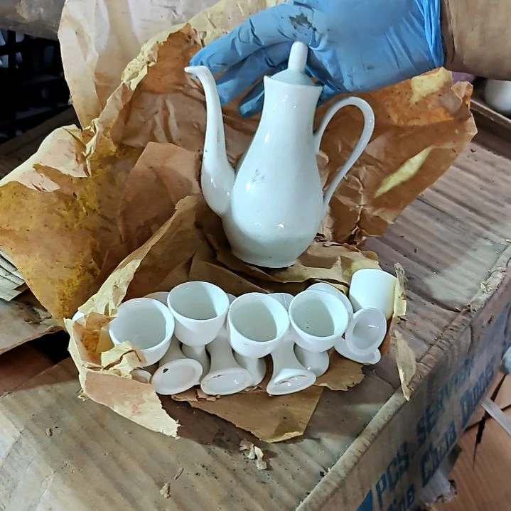 瓷片陶瓷盘子碗啥都有