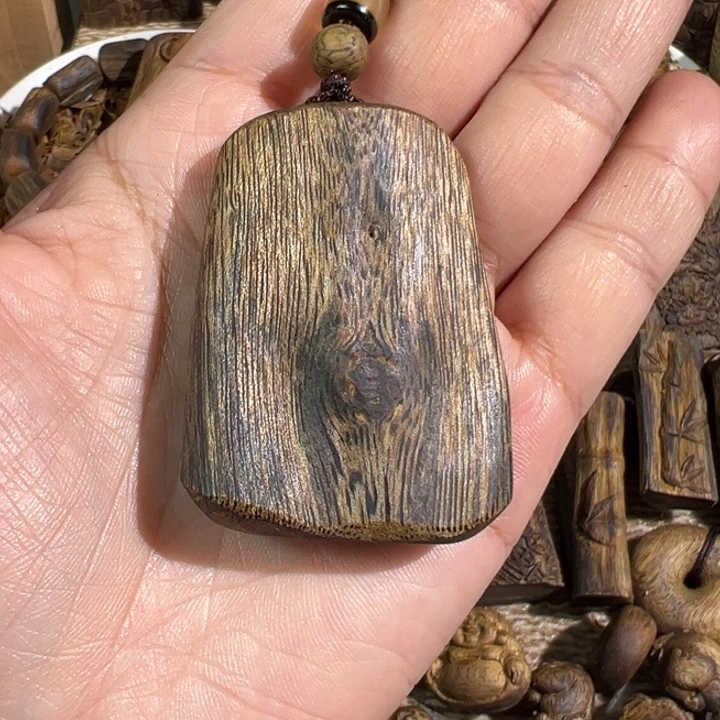 沉香沉香碎屑绿棋楠沉香牌13.2克