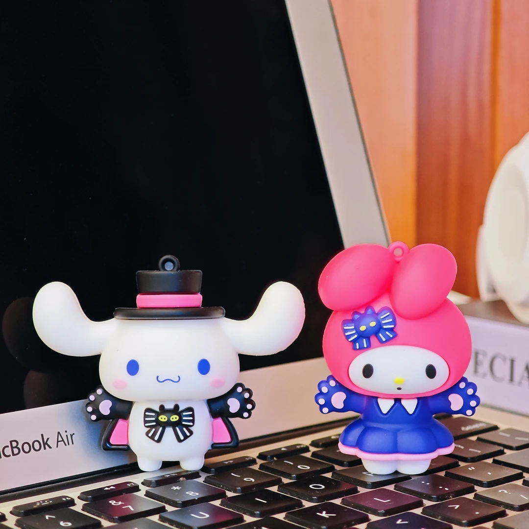 三丽鸥新款玉桂狗挂件可爱美乐蒂pvc公仔挂件情侣汽车包包小礼品