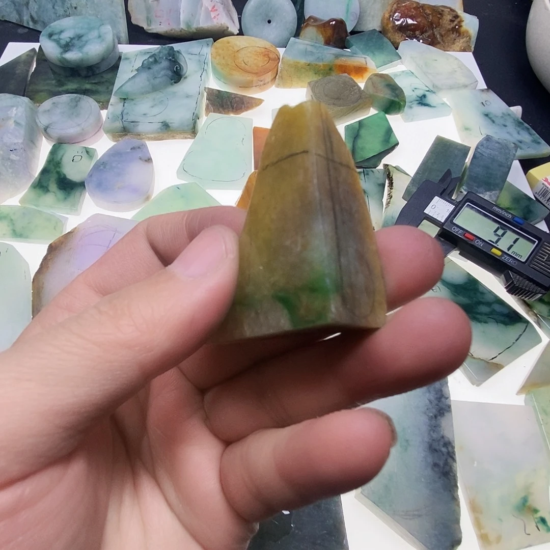 李***看定制翡翠未镶嵌包工包料黄财神