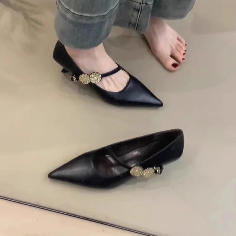 尖头气质金属扣一字带高跟鞋女春季新款低跟法式通勤拖鞋女鞋外穿