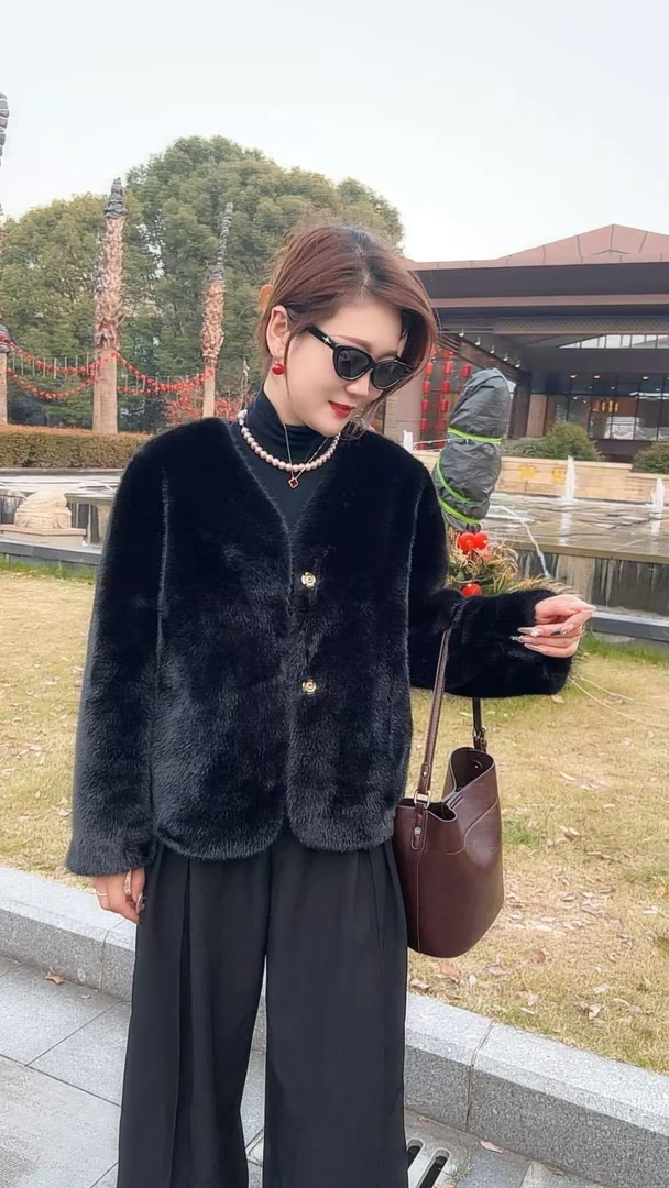 极简小香风轻奢贵气女短外套工艺毛外套大衣休闲百搭时尚ins女士