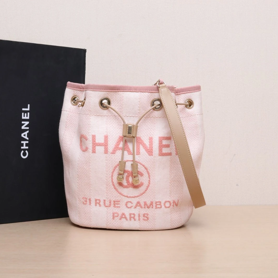 99新 Chanel/香奈儿 【黑黑】沙滩包 抽绳水桶 粉色 帆布 29开