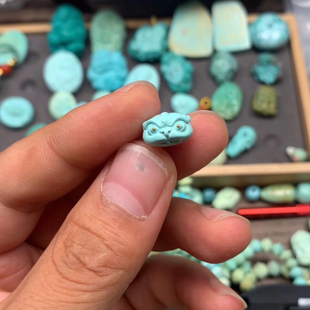 绿松石未镶嵌雕刻