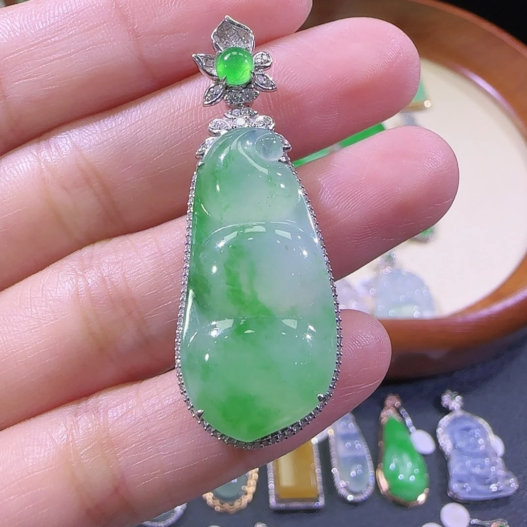 翡翠18K金镶嵌吊坠(不含链)