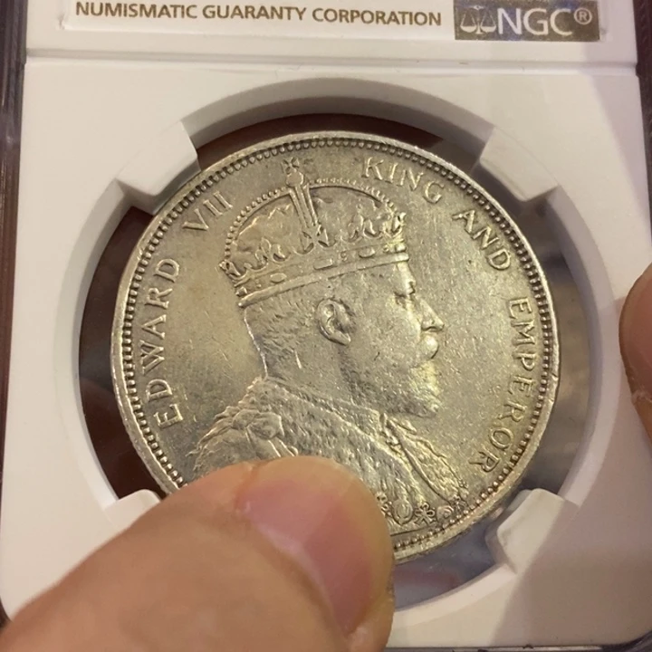 一***云银Ag900G8-如图一个纪念银币