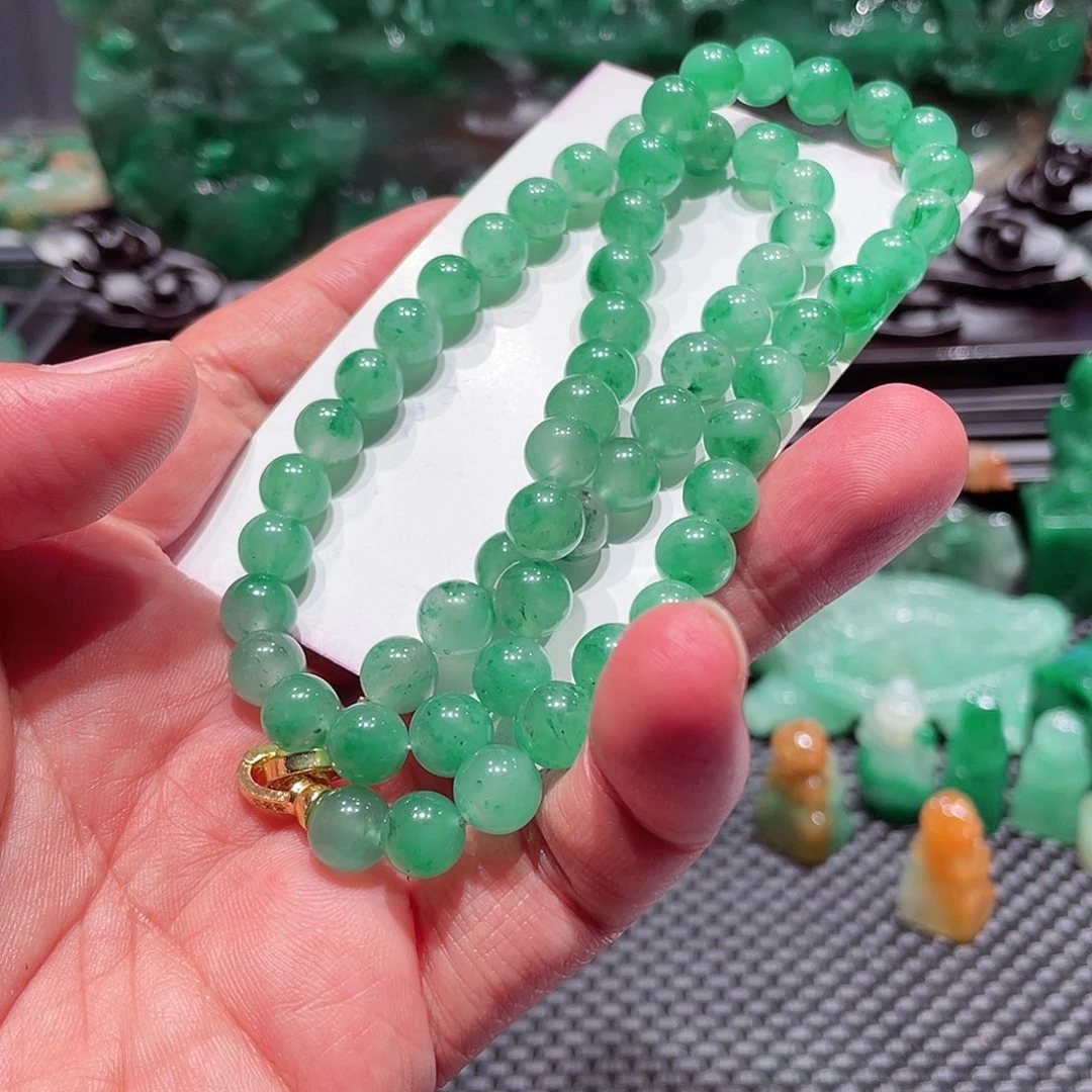 石英质玉颈饰合金