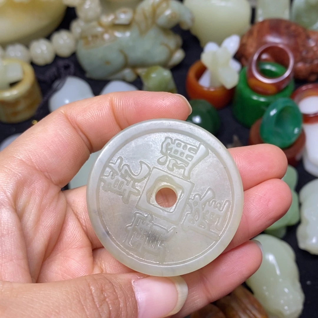 蛇纹石玉合金颈饰