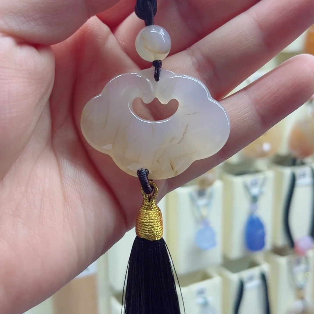 玛瑙/玉髓颈饰合金樱**雪