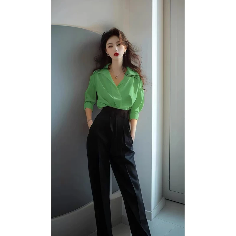 法式轻奢绿色长袖衬衫女高级设计感小众早秋独特宽松绝美上衣套装