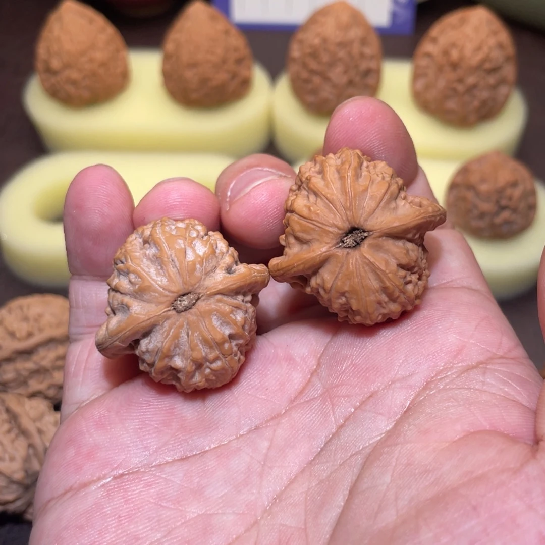 濒**忘文玩核桃纯野生果