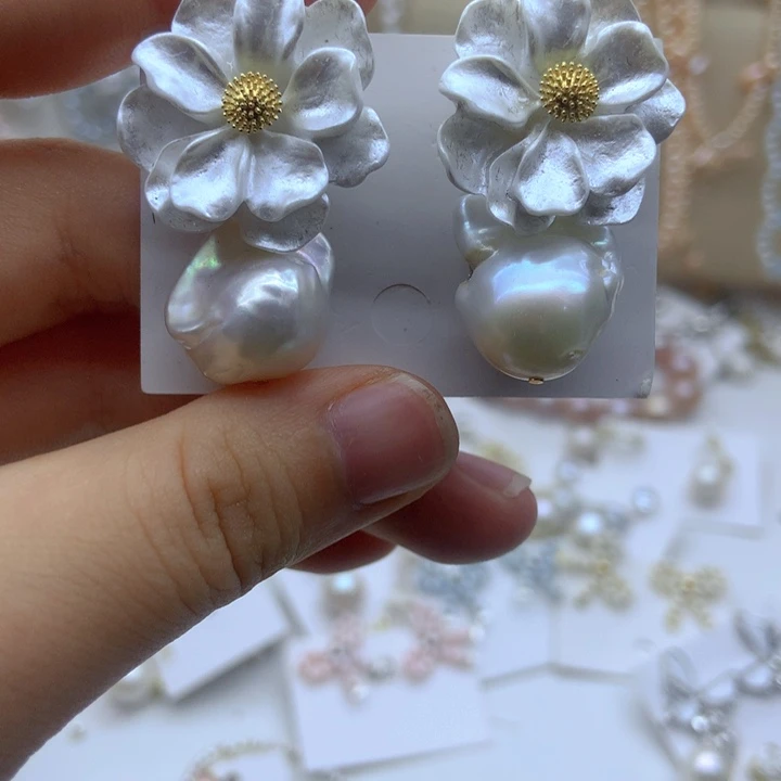 颈饰未镶嵌淡水珍珠
