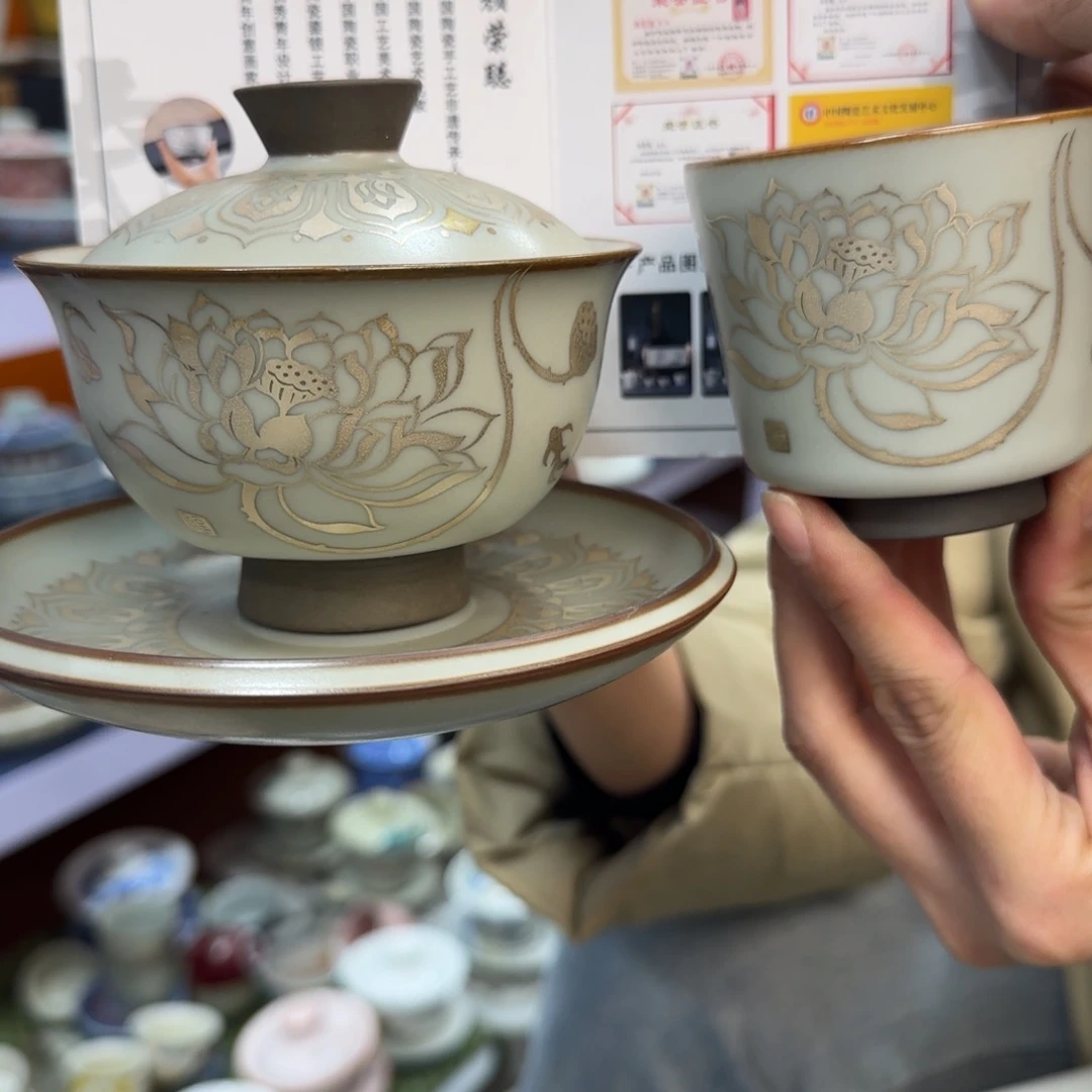 高温下的高温天气使人心情