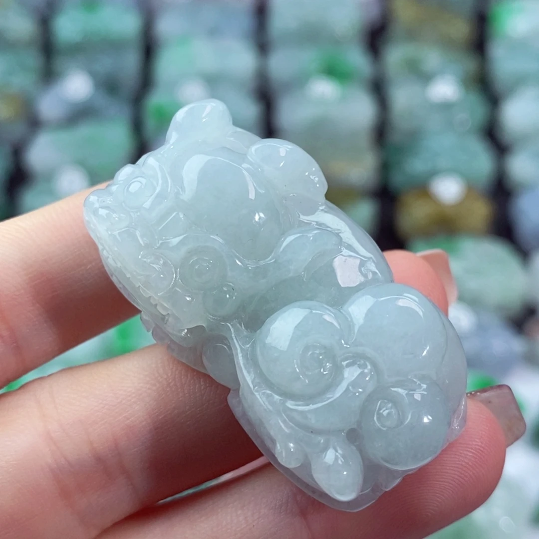 颈饰未镶嵌翡翠天然