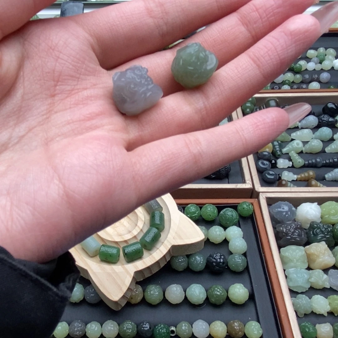 和田玉未镶嵌珠宝半成品