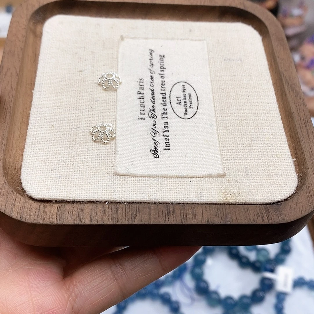 水晶手链未镶嵌咔****?银配