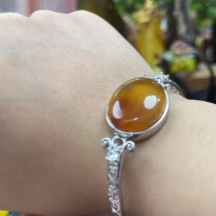 银S925镶嵌颈饰琥珀手镯