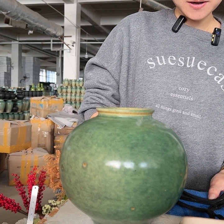 景德镇陶瓷花瓶工厂