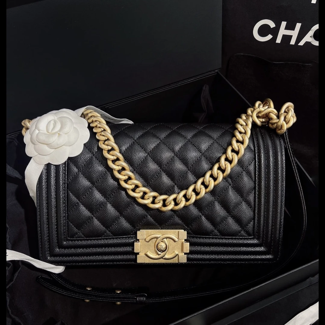 99新 Chanel/香奈儿 Chanel黑金荔枝纹中号leboy 25120080-02